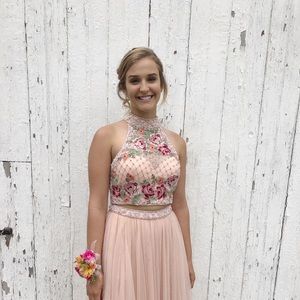 Meet your Posher, Sage